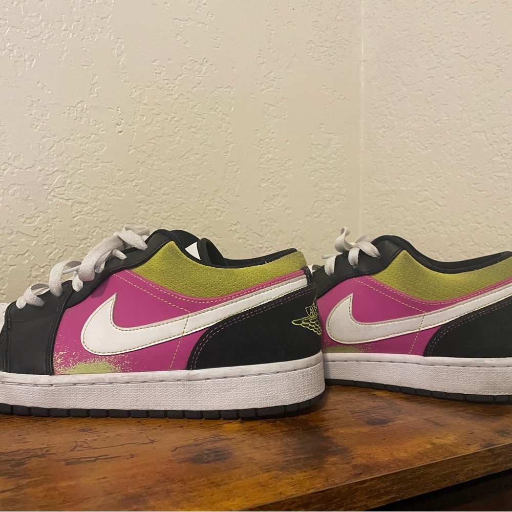 Black Active Fuchsia Cyber Jordan’s